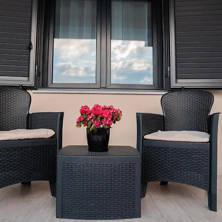 Kristal Apartment