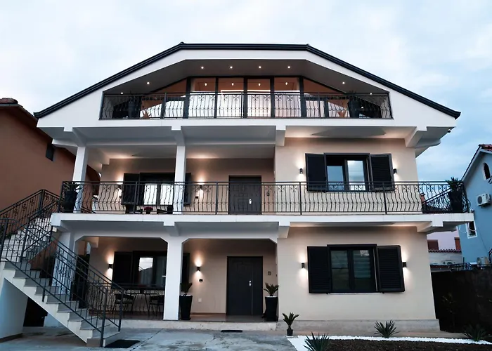 Kristal Apartment